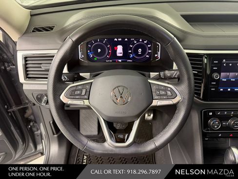 Used 2023 Volkswagen Atlas SEL Premium R-Line AWD/4WD image 22