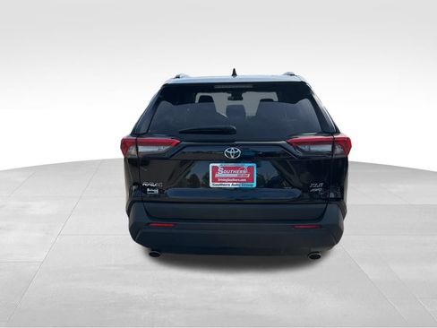 Used 2025 Toyota RAV4 XLE image 4