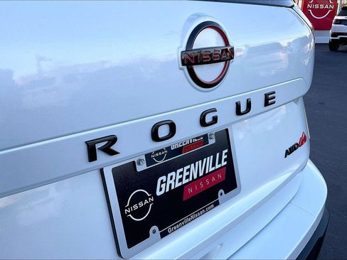 New 2026 Nissan Rogue SV AWD/4WD image 13