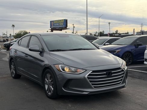 Used 2018 Hyundai Elantra SEL image 14