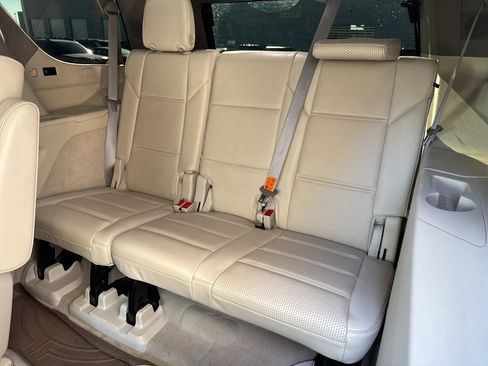 Used 2022 Cadillac Escalade Sport Platinum image 19