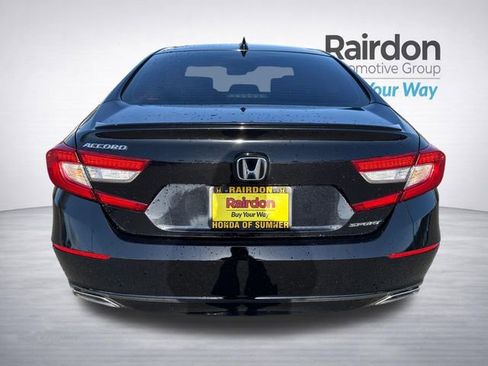 Used 2018 Honda Accord Sport image 8