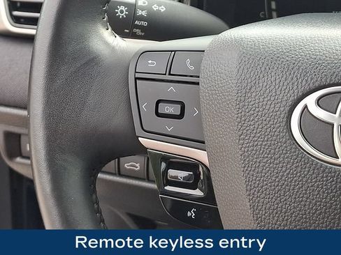 Used 2025 Toyota Camry LE w/ Convenience Package FWD image 7