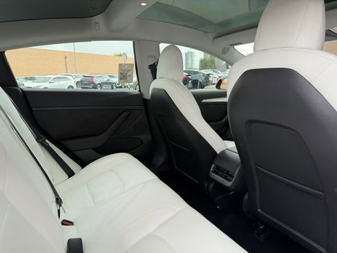 Used 2022 Tesla Model 3 Performance image 37