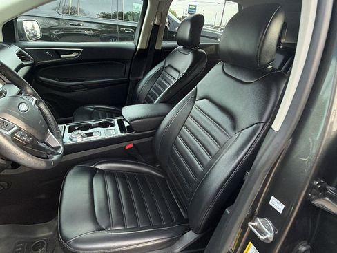 Used 2019 Ford Edge SEL w/ Equipment Group 201A FWD image 14
