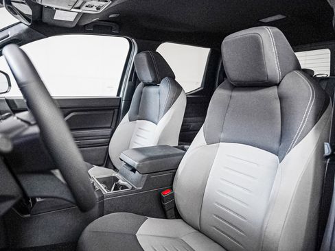 Used 2024 Toyota Tacoma TRD Off-Road w/ TRD Off Road Upgrade Package image 8