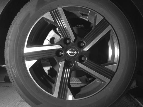 Used 2025 Nissan Sentra SV image 15