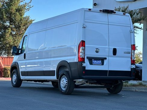 New 2025 RAM ProMaster 2500 w/ Convenience Group image 6