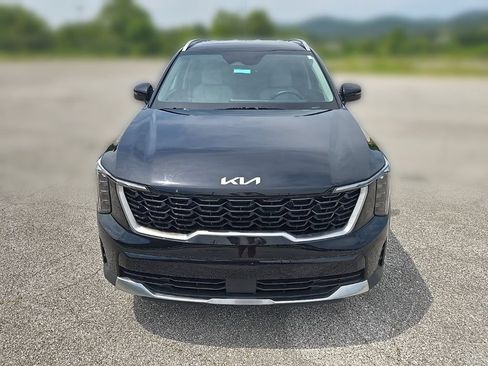 Used 2025 Kia Sorento S FWD image 8