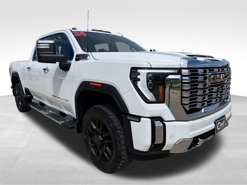 Certified 2024 GMC Sierra 2500 Denali w/ Technology Package AWD/4WD image 9