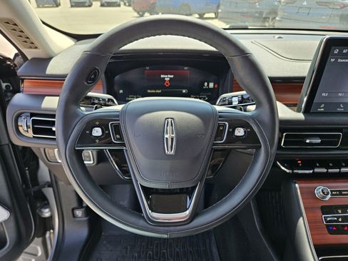 Used 2024 Lincoln Aviator Reserve w/ Equipment Group 201A RWD image 24
