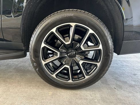 Used 2026 Chevrolet Suburban RST w/ Comfort Package RWD image 21