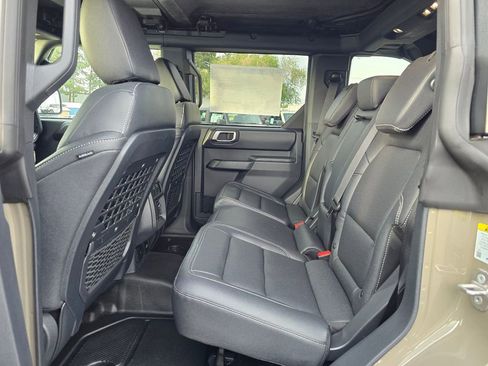 New 2026 Ford Bronco Badlands AWD/4WD image 12
