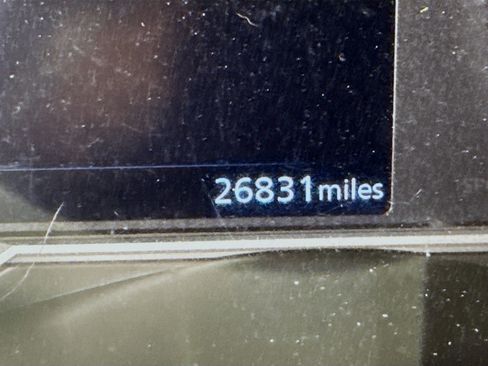 Used 2024 Nissan Versa SV w/ Trunk Package image 16