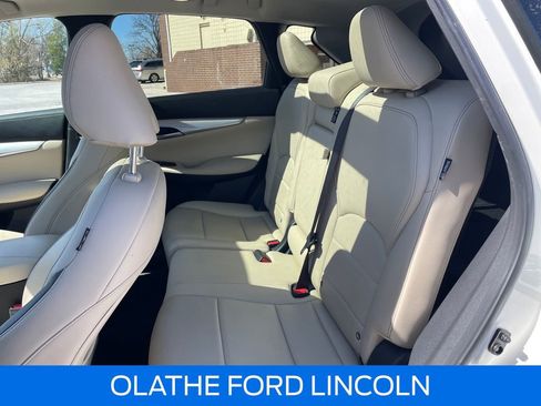 Used 2021 INFINITI QX50 Essential w/ Convenience Package image 30