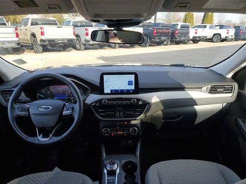 Used 2021 Ford Escape SE w/ SE Sport Appearance Package image 26