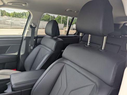 Used 2025 Hyundai Santa Fe SEL image 14