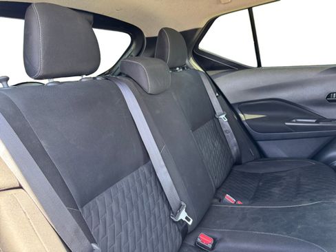 Used 2021 Nissan Kicks S FWD image 18
