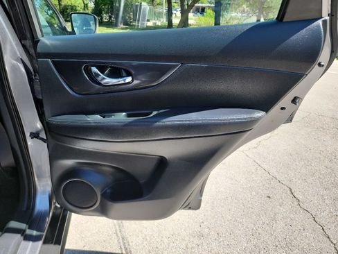 Used 2018 Nissan Rogue S FWD image 29