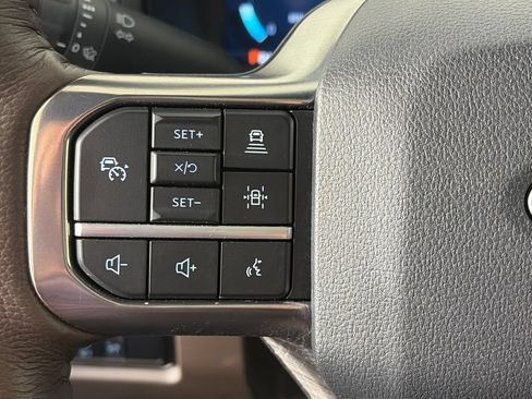 Certified 2024 Ford F350 King Ranch w/ FX4 Off-Road Package AWD/4WD image 17