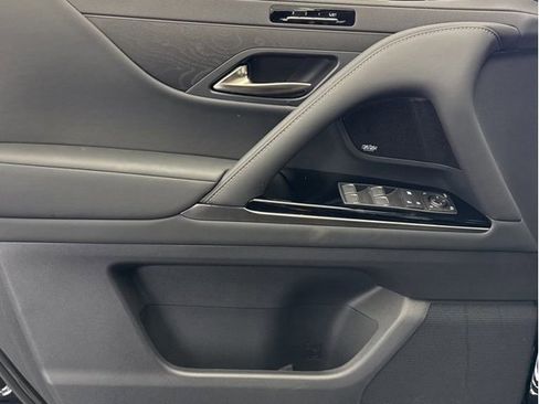 New 2026 Lexus LX 600 4WD w/ Luxury Package image 37