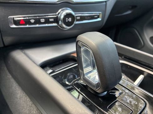Used 2023 Volvo XC60 B5 Plus w/ Climate Package FWD image 31