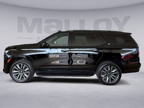 Used 2022 Cadillac Escalade Sport AWD/4WD image 2