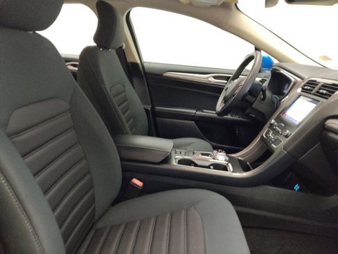 Used 2019 Ford Fusion SE image 21
