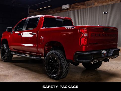 Used 2024 Chevrolet Silverado 1500 LT Trail Boss w/ Convenience Package II AWD/4WD image 7