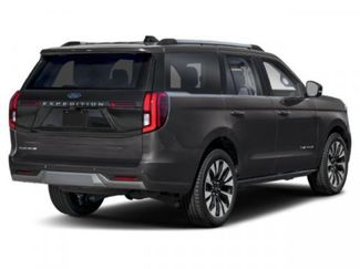 Used 2025 Ford Expedition Platinum w/ Driver's Package AWD/4WD video 2