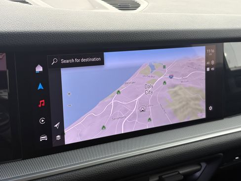 Used 2024 Porsche Cayenne image 24