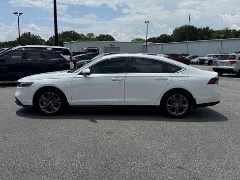 Used 2025 Honda Accord LX image 6