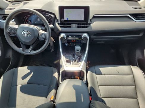 Used 2025 Toyota RAV4 LE AWD/4WD image 15