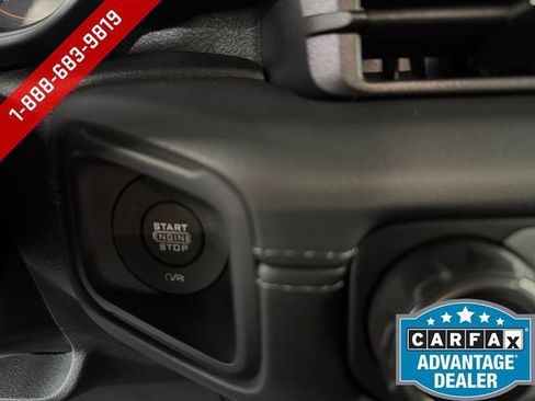 Used 2024 Jeep Wrangler Rubicon w/ Convenience Group AWD/4WD image 21