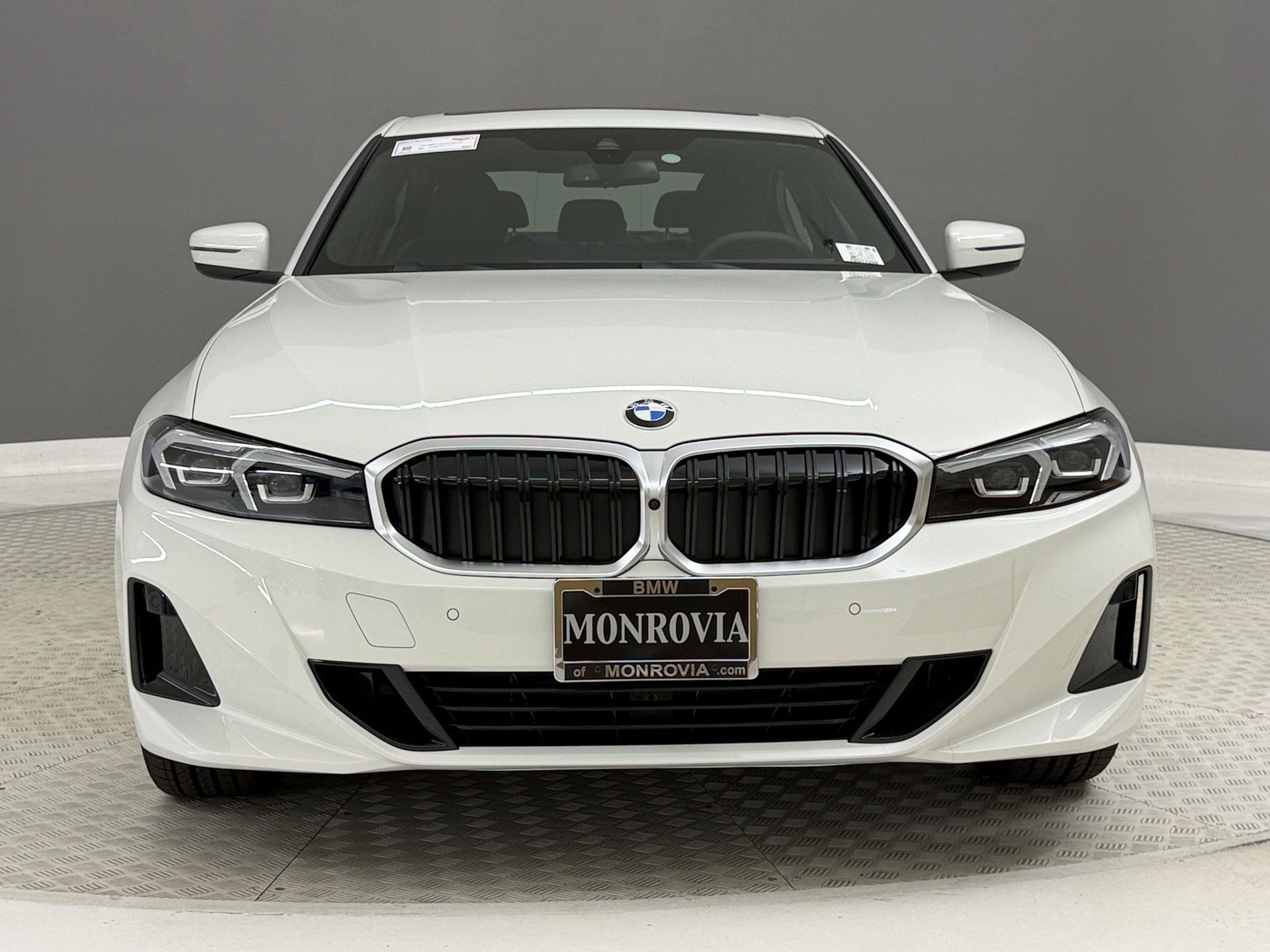 New 2026 BMW 330i Sedan w/ Convenience Package RWD image 6