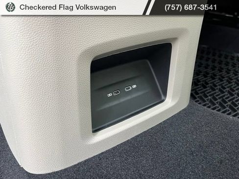 Used 2026 Volkswagen Atlas SE AWD/4WD image 28