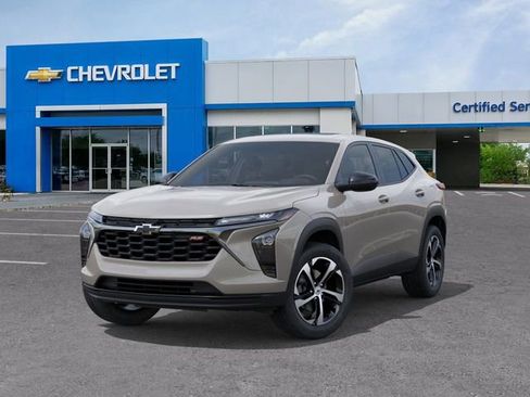 New 2026 Chevrolet Trax RS w/ Sunroof Package FWD image 6