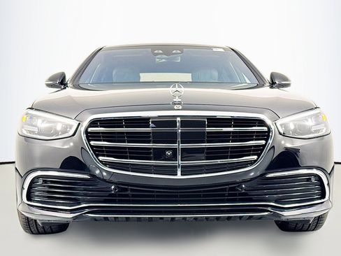 New 2025 Mercedes-Benz S 580 4MATIC Sedan image 2