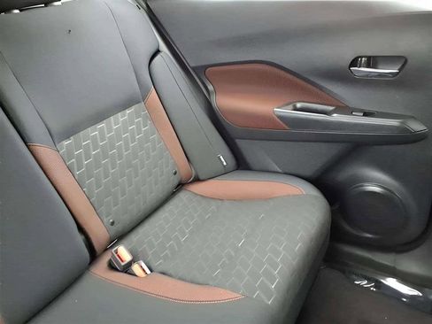 Used 2024 Nissan Kicks SR image 18