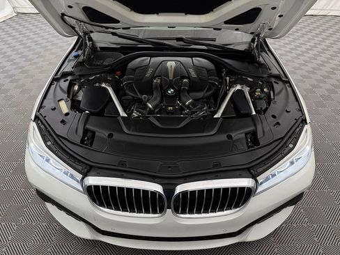 Used 2019 BMW 750i xDrive w/ M Sport Package image 51