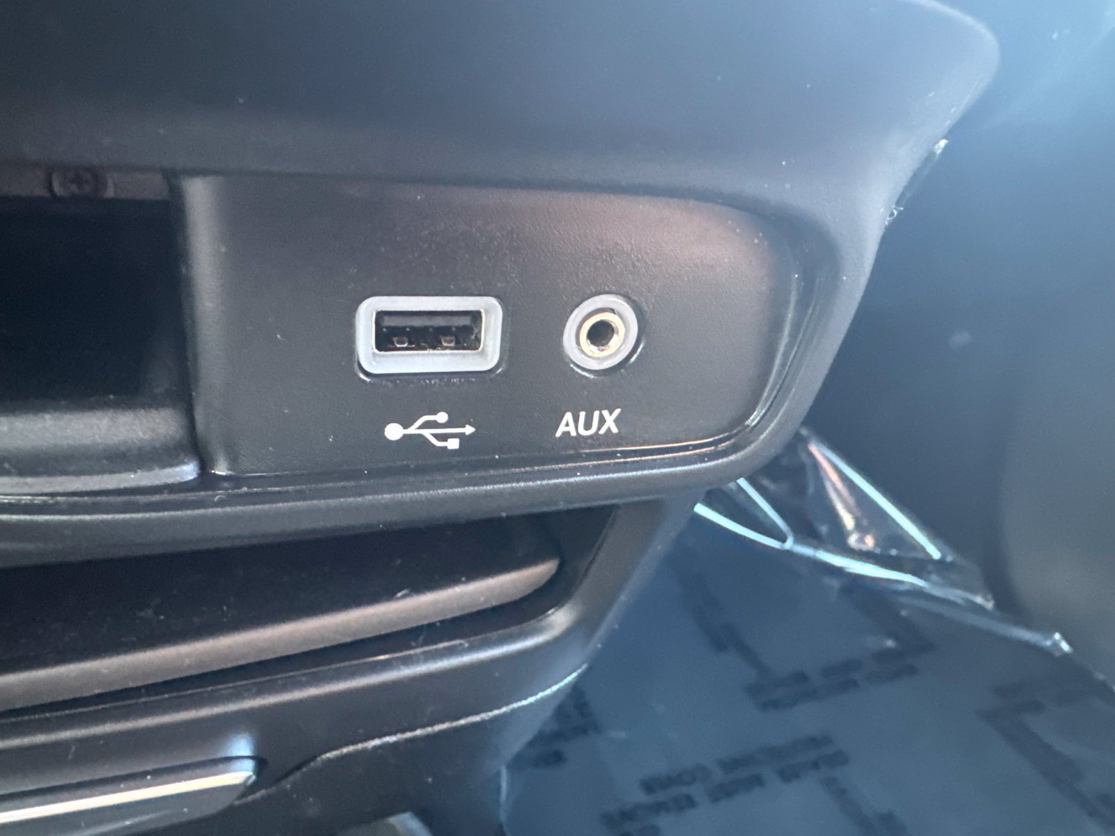 Used 2019 Chrysler Pacifica Touring Plus w/ Advanced Safetytec Group FWD image 35