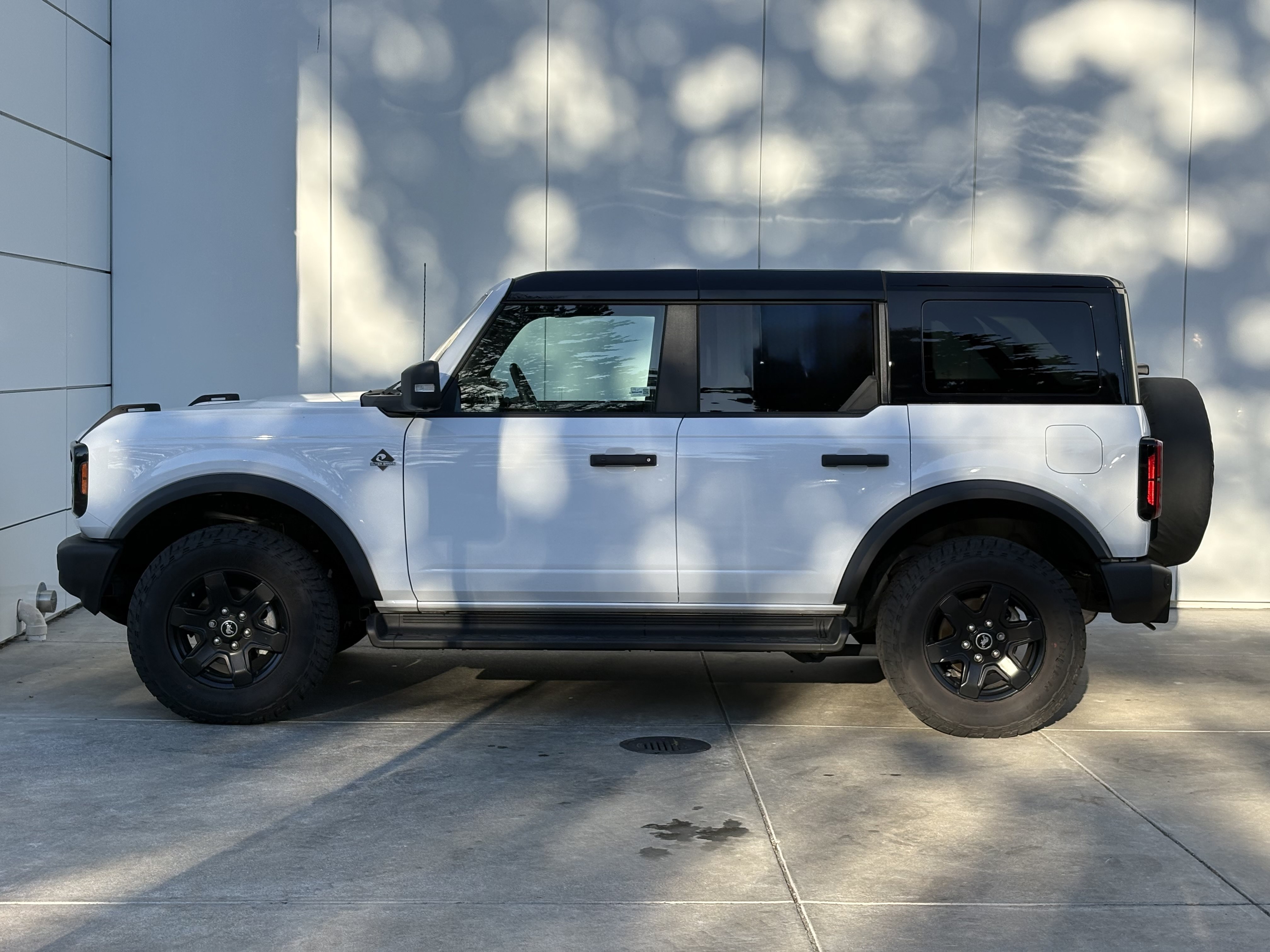 Used 2025 Ford Bronco Outer Banks AWD/4WD image 4