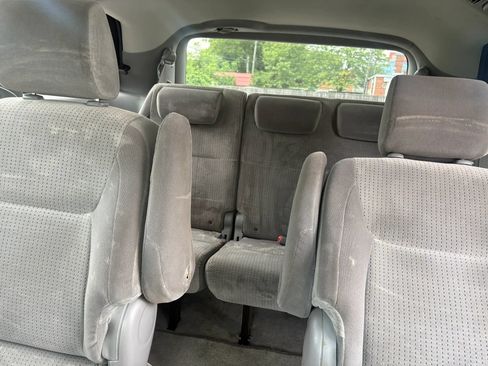 Used 2008 Toyota Sienna CE FWD image 9