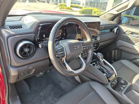 Used 2024 Chevrolet Colorado Z71 w/ Z71 Convenience Package 2 AWD/4WD image 10