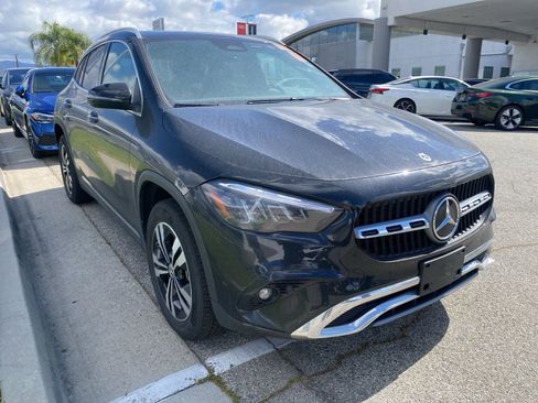 Certified 2025 Mercedes-Benz GLA 250 image 2