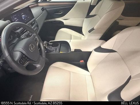 Used 2025 Lexus ES 300h w/ Premium Package FWD image 15