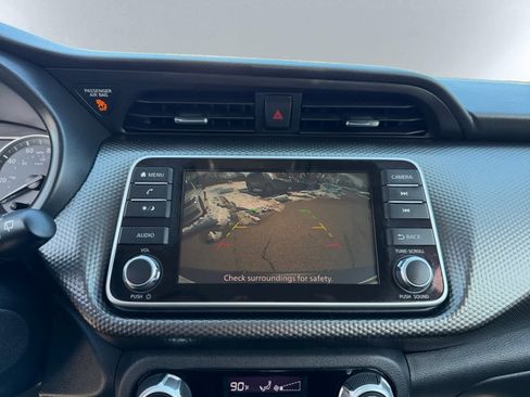 Used 2020 Nissan Kicks SV image 16