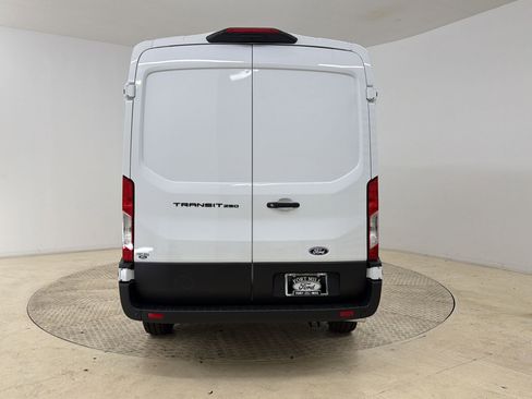 New 2026 Ford Transit 250 148 Medium Roof RWD image 9