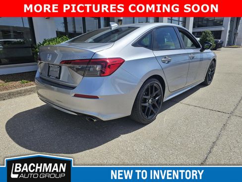 Used 2023 Honda Civic Sport image 5