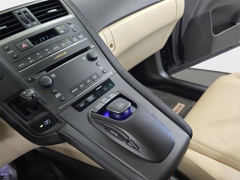Used 2010 Lexus HS 250h image 27